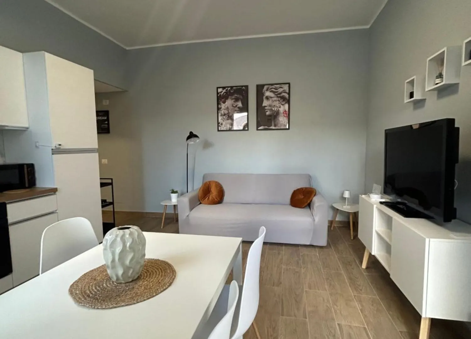 Altavilla Apartments Roma contacts